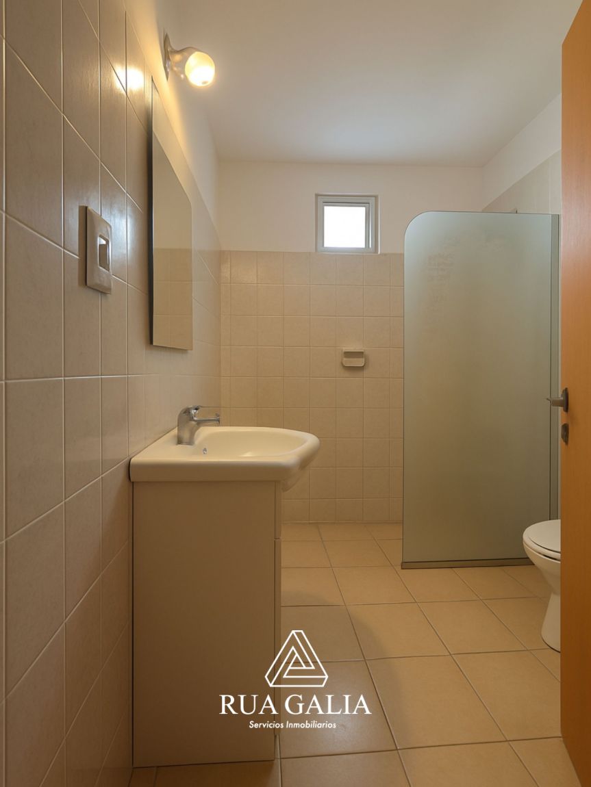 WhatsApp Image 2026-09-03 at 1.29.00 PM (1) Casa en Venta en Jardines del Sur